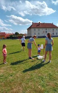 NAPSALI JSTE NÁM: Slunce, dobré jídlo a pití a skvělá zábava. Rozloučení s létem piknikem v Blatně vyšlo na jedničku