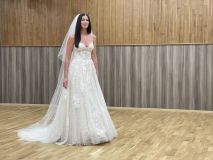 OBRAZEM: Svatební šaty, kam se podíváš. Konal se velký svatební veletrh