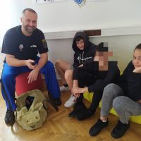 OBRAZEM: Spolupráce městské policie a nízkoprahového zařízení CoolNa se osvědčila