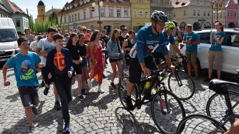 Žatec přivítal účastníky cyklo-běhu proti drogám. Foto zdroj: město Žatec