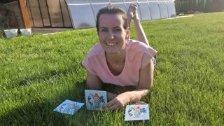 Iveta Žižková si vytvořila i vtipnou nálepku holčičky Chcandy na toaletě s nápisem Hodnoceno na www.chcanda.cz.  