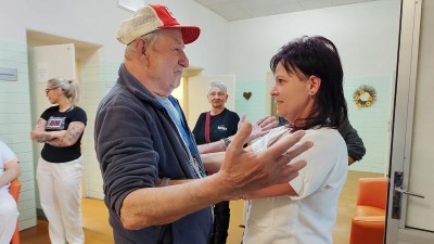 Naděje a nové začátky: Příběh Michala povzbudil klienty i personál na oddělení sociálních lůžek v Nemocnici AGEL Louny