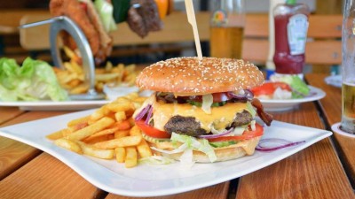 Zažijte Žatecký food festival s nočním dobrodružstvím!