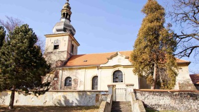 FOTO: Město Podbořany zachraňuje kostely ve svém okolí. Za posledních několik let nechalo částečně opravit hned tři objekty