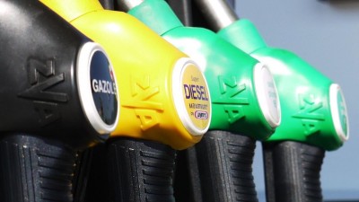 Pohonné hmoty dále zdražují, cena nafty vyskočila během srpna už o tři koruny na litr