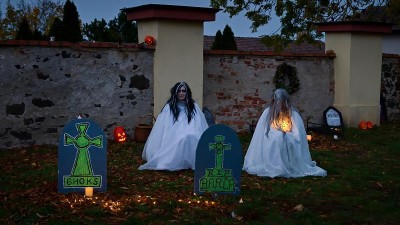 FOTO: Zámek Krásný Dvůr ovládla o víkendu strašidla