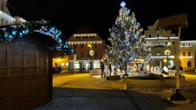 I víkend bude teplý, ale pak přijde zlom. Dočkáme se bílých Vánoc?