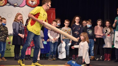 OBRAZEM: Z prvňáčků jsou čtenáři žatecké knihovny, zápisné nemusí rok platit