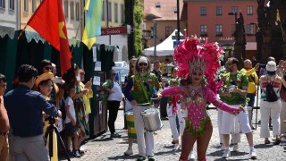 OBRAZEM: Barevný Žatec: První ročník bavil i pomáhal