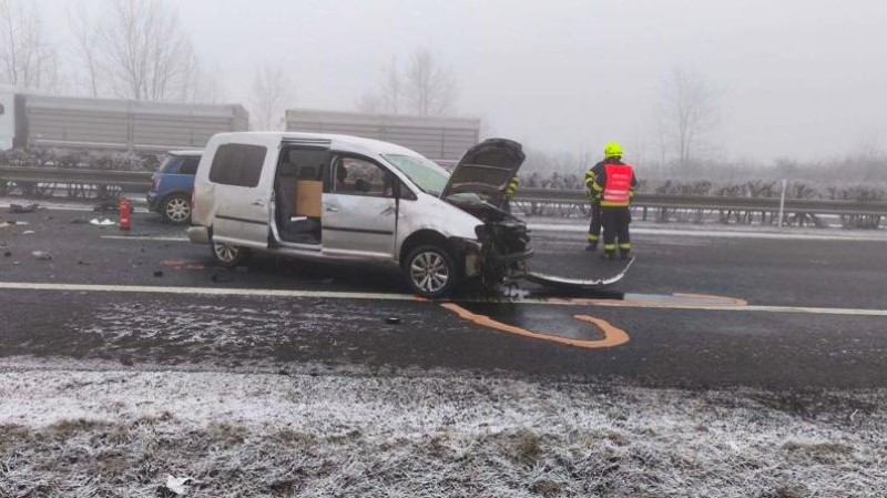 Nehoda na D7. Foto: Michal Hrdlička