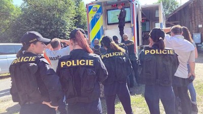 FOTO: Policejní psi, koně a další záchranáři v akci! Takto cvičily pořádkové jednotky hledání pohřešovaných osob