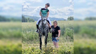 ROZHOVOR: Parkurové závody v Mostě! Je to náročné, ale odměnou jsou pro nás zdraví a spokojení jezdci, říká organizátorka Olga Šebková