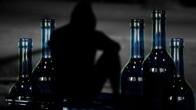 Ani mr&aacute;z je neodradil od pop&iacute;jen&iacute; alkoholu