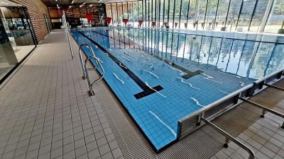 Plavecká hala v Lounech. Foto: Oldřich Hájek