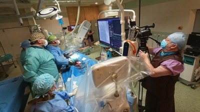 VIDEO: Kardiologové mají za sebou nevšední zákrok! Při náhradě chlopně použili rázovou ultrazvukovou vlnu