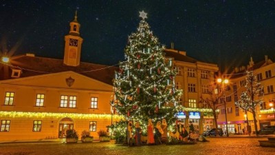 CHYSTÁ SE: Louny rozsvítí v sobotu vánoční strom