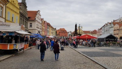 Dočesná letos bude. Hlasujte, zdá má trvat jeden, nebo dva dny!