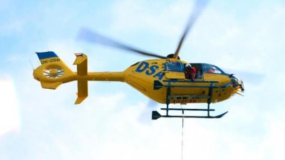 Na dvou místech v Děčíně srazilo auto malé dívenky, pro jednu letěl vrtulník