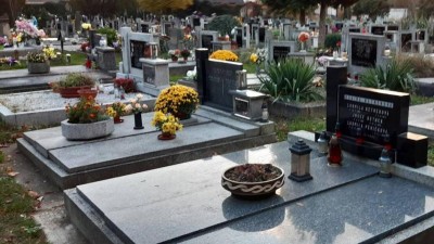 V Žatci se prodlužuje otevírací doba hřbitova
