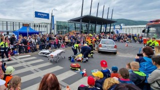 Foto: Záchranáři v akci, OC Olympia Teplice