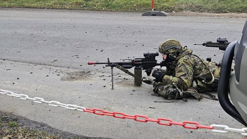 Armáda tímto cvičením demonstruje potenciálnímu nepříteli, že je připravena republiku bránit. Foto: jip