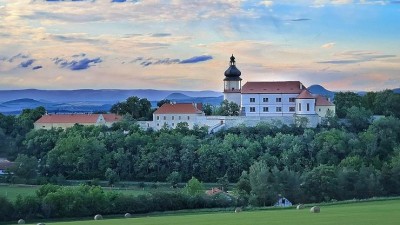 Zámek Nový Hrad v Jimlíně zve na výstavu Největší záhady a tajemství světa