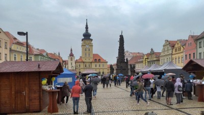 Ukrajinci žijící v Žatci poděkovali lidem za přijetí