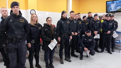 FOTO: Vlna solidarity pro nemocn&eacute;ho Pavla: Policist&eacute; z Lounska a Mostecka vstoupili do registru d&aacute;rců dřeně