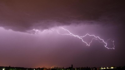 Tropy, bouřky, lehké ochlazení. V posledních dnech školního roku nás čeká proměnlivější počasí