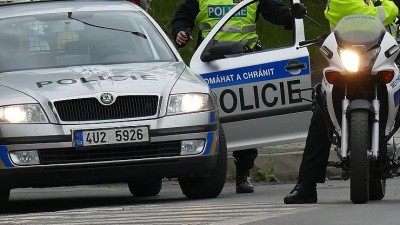 Loupežné přepadení herny v Lounech! Zaměstnance surově napadli boxerem a vybrali pokladnu