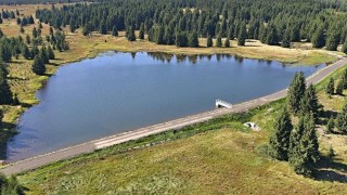 K Novoveskému rybníku u Hory Svatého Šebestiána povede v rámci dne otevřených dveří pohádková stezka. Foto: Povodí Ohře