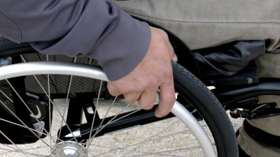 Od pondělí začala platit nová sleva v dopravě pro invalidní osoby ve třetím stupni