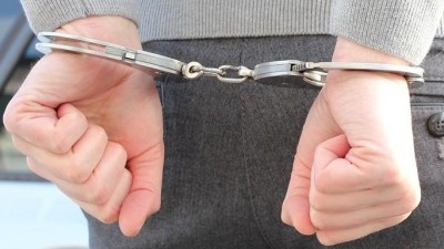 Drama na &uacute;řadě v Lounech: Muž hrozil &uacute;řednici kyselinou, zasahovat musela policie