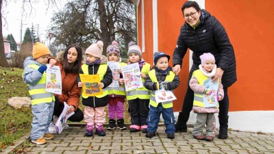 OBRAZEM: Panenky, vláček nebo kuchyňka. Děti z podbořanské Chůvičky psaly přání Ježíškovi