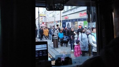 O očkobus byl v Lounech velký zájem, do města proto znovu míří očkovací tým. Kde ho najdete?