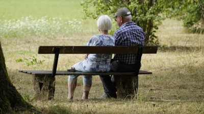 Jak nenaletět podvodníkům a chránit své zdraví i majetek? Městská policie Podbořany zve seniory na přednášku o bezpečnosti