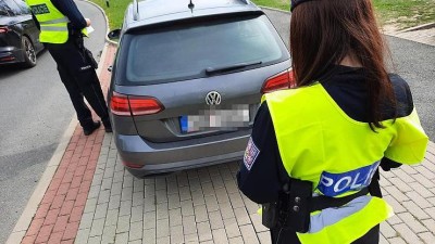 Policisté na Lounsku kontrolovali dodržování rychlosti, na pokutách vybrali přes čtyřicet tisíc korun