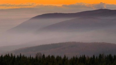 Kru&scaron;n&eacute; hory z v&yacute;&scaron;ky: Sev.en vezme v&iacute;těze fotosoutěže do velkostroje