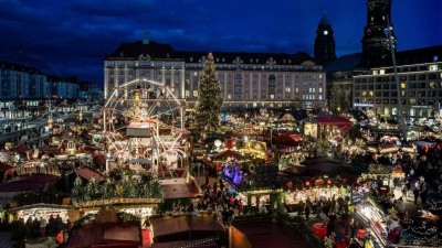 VIDEO: Přípravy na Vánoce finišují. Před čím varuje policie? A proč jsou české hlídky i v Německu?