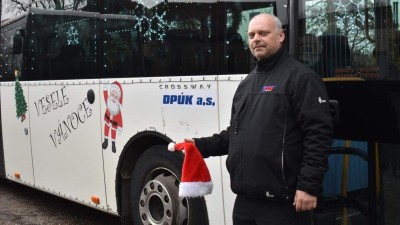 Vánoční autobus bude projíždět Žatcem až do Tří králů