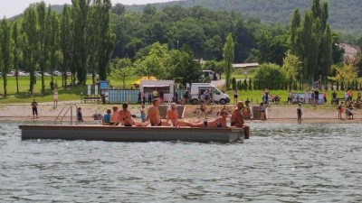 I nadále počítejte s nestabilním počasím, ale i letními teplotami