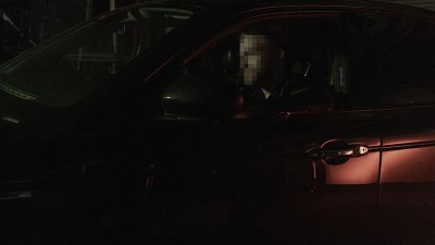 Policisté dopadli muže, který ukradl auto i s dítětem: Chtěl jsem se jenom odvézt, řekl policistům