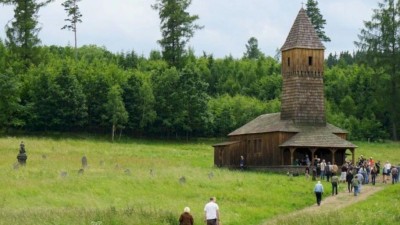 Filmaři si náš kraj oblíbili. V Krušných horách vzniká detektivní minisérie Hec