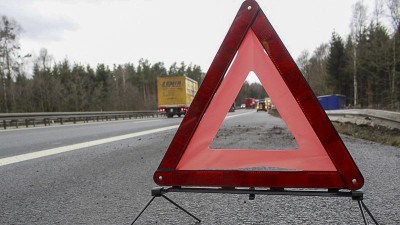 AKTUÁLNĚ: Ledovka trvá, v kraji je řada havárií! Řidič u jedné odmítl dát výstražný trojúhelník