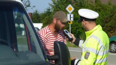 Takhle se jezdí na našich silnicích: Policisté u více než dvou stovek kontrolovaných aut zjistili 226 přestupků!