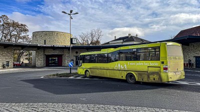 Doprava Ústeckého kraje zdraží jízdenky, víme o kolik. A na Žatecku bude jezdit nový dopravce