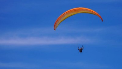 TIP NA V&Yacute;LET: Turistick&aacute; sez&oacute;na v Doln&iacute;m Poohř&iacute; startuje: Na Ran&eacute; v&aacute;s ček&aacute; paragliding, modely i food festival