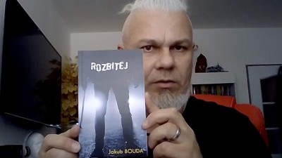 VIDEO: ROZHOVOR: Most je pořádná inspirace na kriminálku, říká spisovatel Jakub Bouda