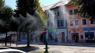 mlžná brána na Mírovém náměstí. Foto zdroj: město Louny