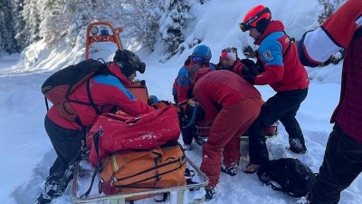 Běžkařkám došly síly, žena si na skále zlomila kotník. Záchranáři horské služby vyjížděli do Krušných hor padesátkrát během dvou dnů